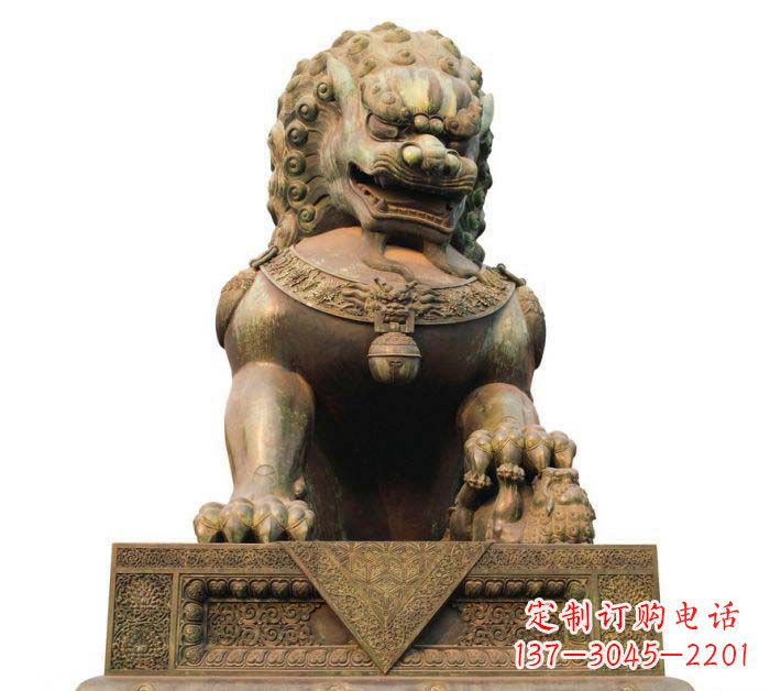 绵阳巍峨雄壮的狮子铜雕