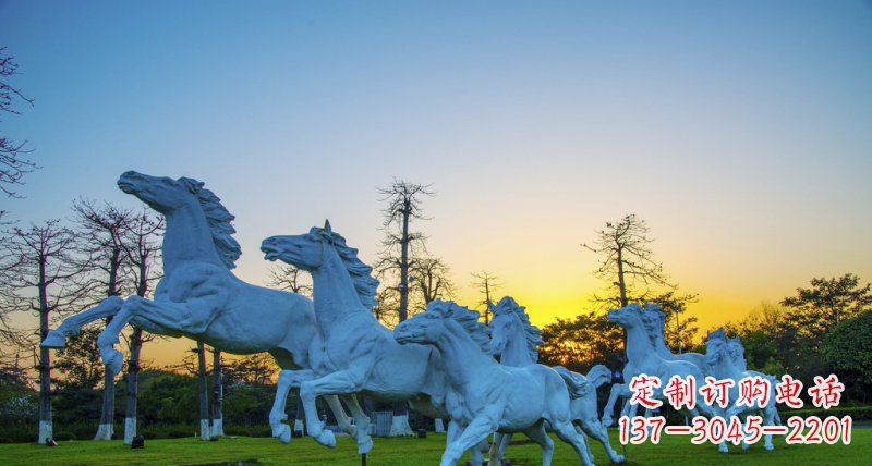 绵阳新颖活力的马群雕塑奔跑的马