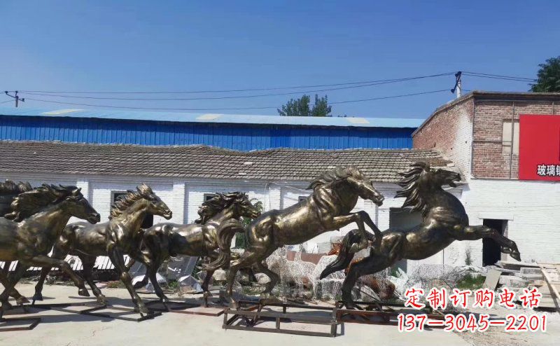 绵阳“马儿风采”精美铜雕