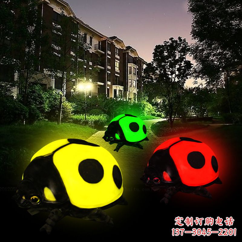 绵阳玻璃钢发光七星瓢虫雕塑璀璨夺目的夜景