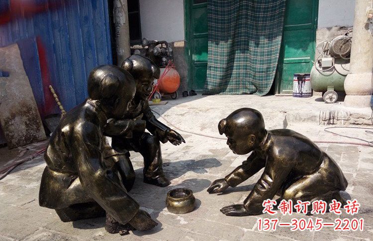绵阳精美玻璃钢仿铜斗蛐蛐儿童雕塑