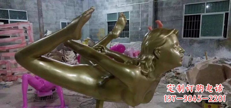 绵阳玻璃钢仿铜雕刻的女人雕塑