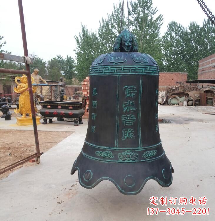 绵阳玻璃钢铜钟雕塑精美外观,持久耐用