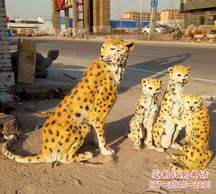 绵阳玻璃钢雕塑精美的豹子雕塑