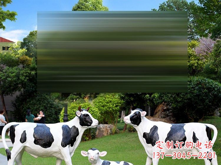 绵阳玻璃钢仿真奶牛雕塑以现实奶牛为灵感