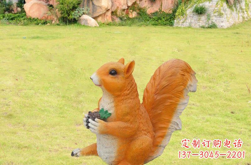 绵阳玻璃钢制作的松鼠雕塑