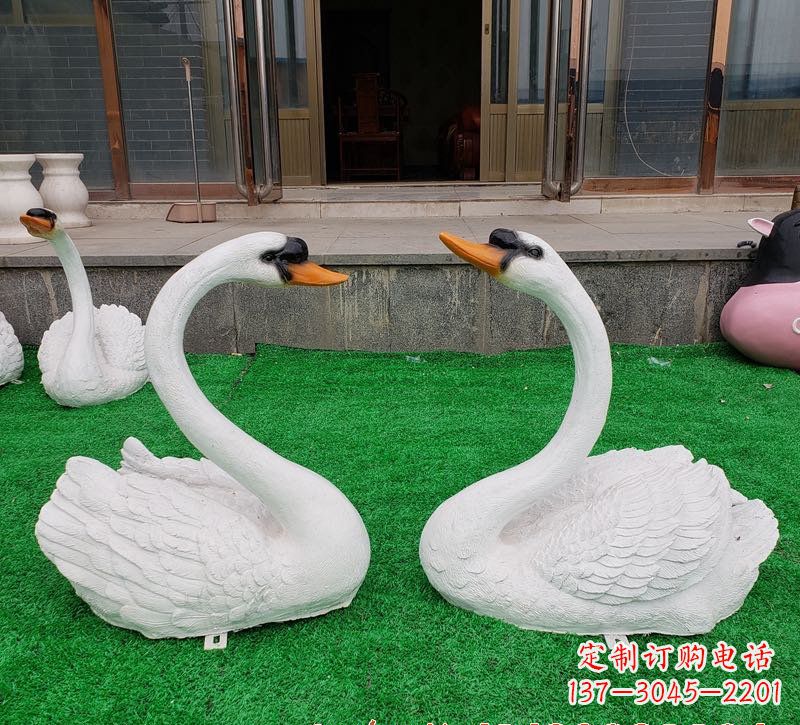 绵阳玻璃钢制作的精美天鹅雕塑
