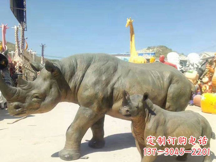 绵阳玻璃钢制犀牛雕塑——精美外形、质感出众