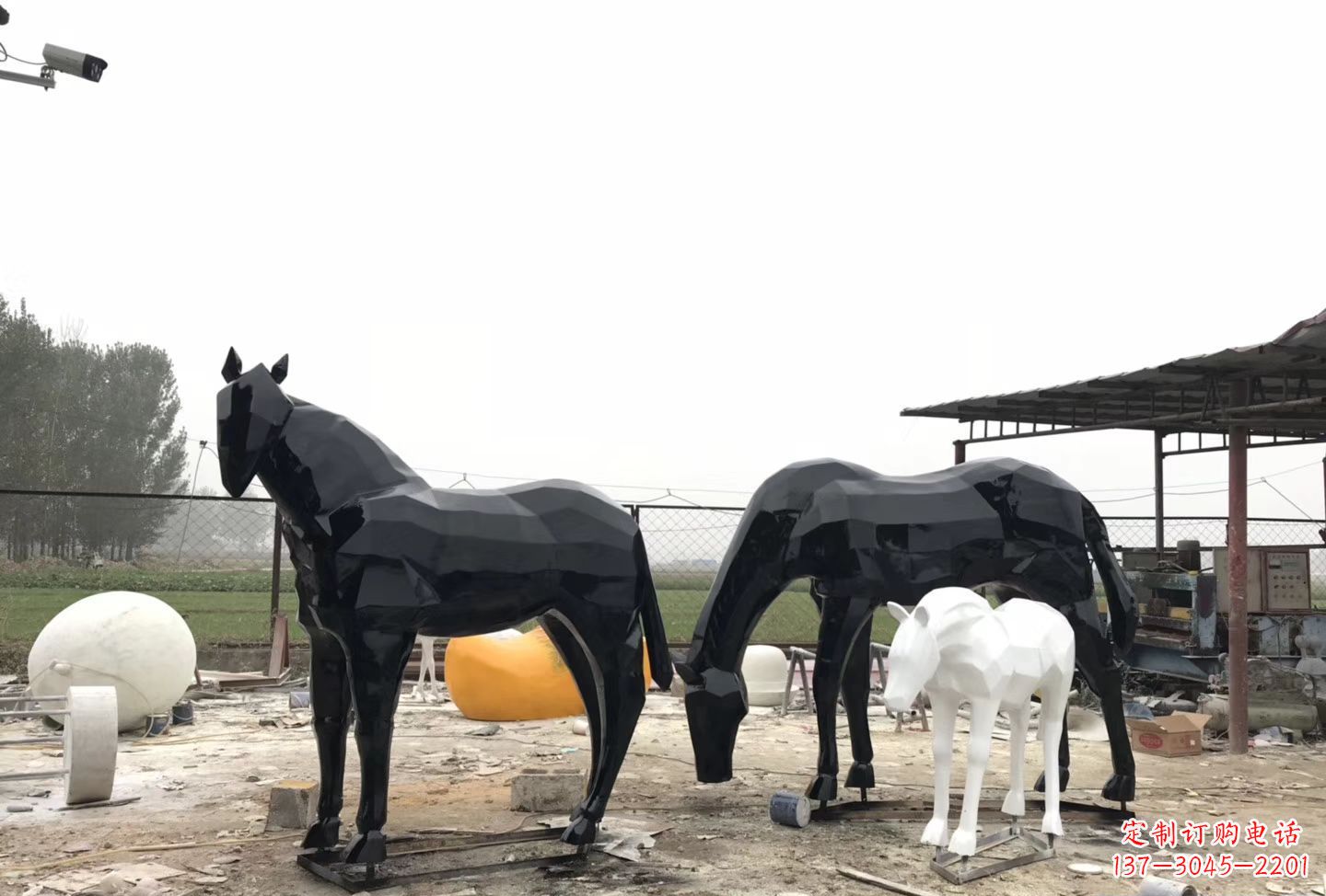 绵阳玻璃钢制作马雕塑