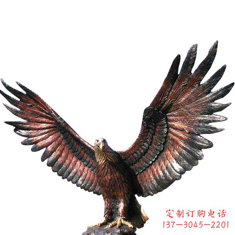 绵阳玻璃钢老鹰雕塑传承传统的铜雕艺术
