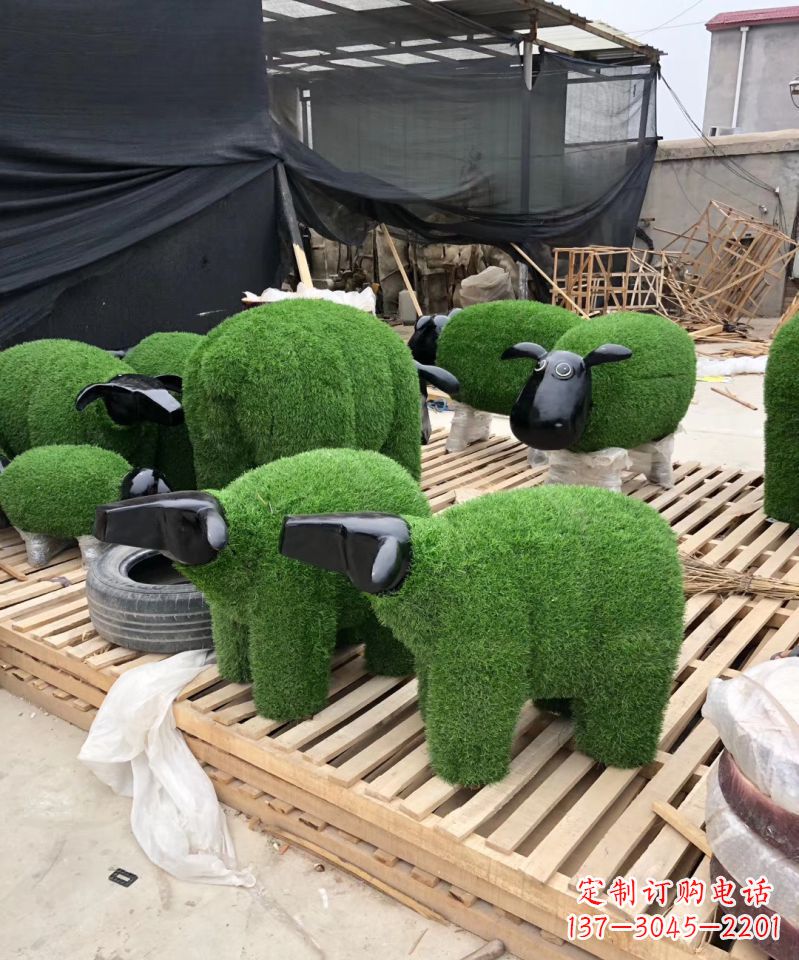 绵阳玻璃钢绿植小羊肖恩雕塑公园