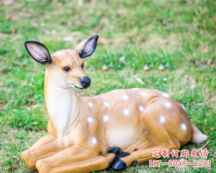 绵阳玻璃钢卧姿梅花鹿雕塑