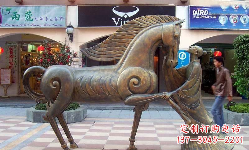绵阳传承着传奇马雕塑