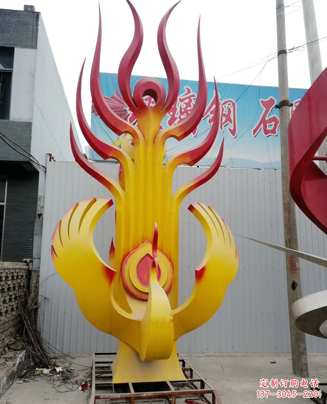 绵阳不锈钢彩色凤凰雕塑美丽的象征