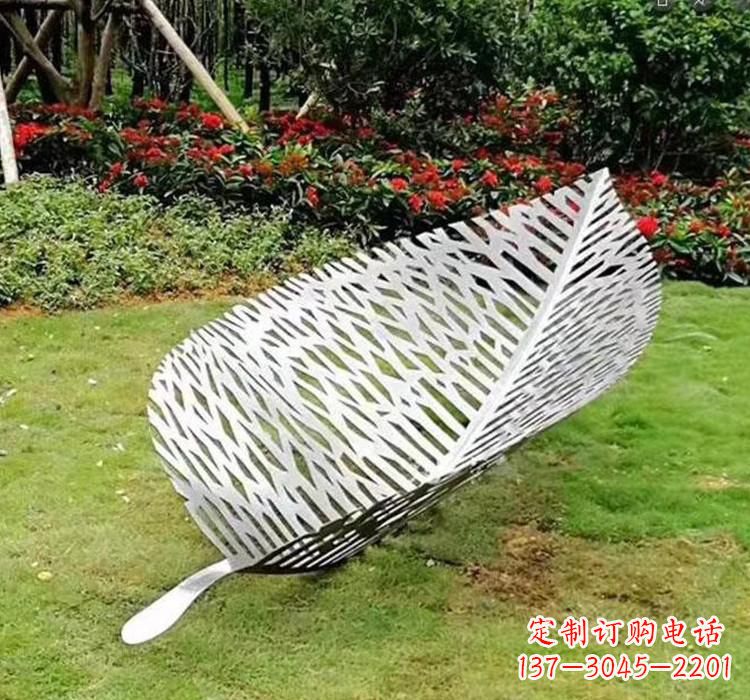 绵阳不锈钢树叶雕塑艺术与美的结合