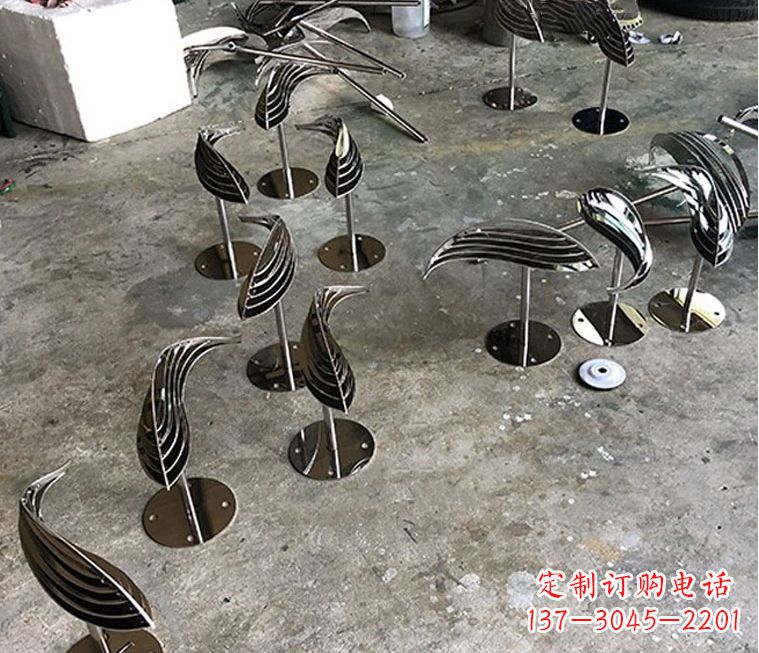 绵阳精美不锈钢动物雕塑