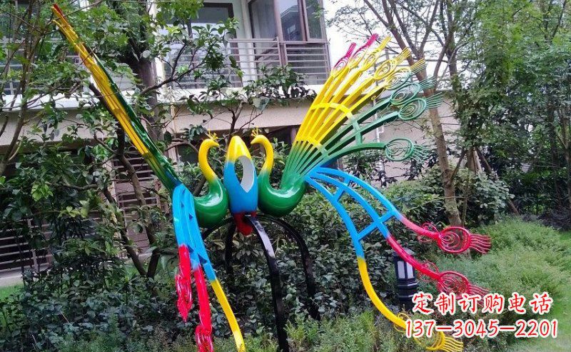绵阳不锈钢孔雀雕塑——精美的艺术品