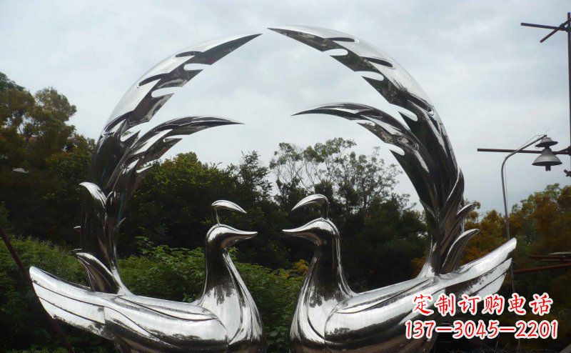 绵阳不锈钢制作的孔雀雕塑
