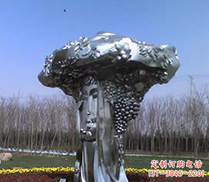 绵阳不锈钢葡萄雕塑——点缀美丽景观