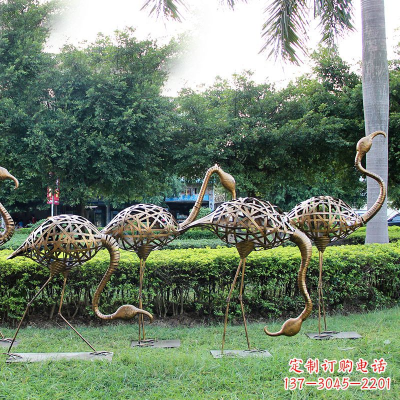 绵阳不锈钢仙鹤雕塑摆件美丽的园林装饰