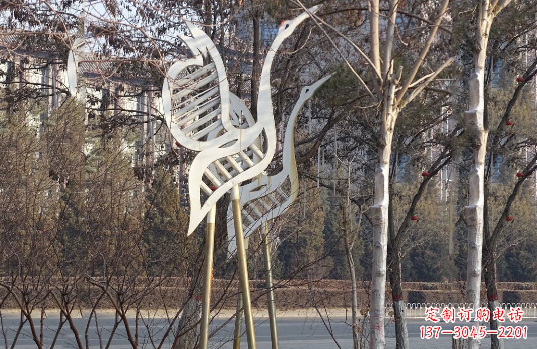 绵阳不锈钢仙鹤雕塑精致的艺术之作