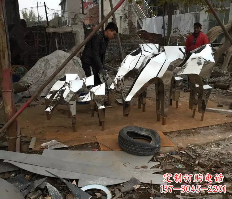 绵阳不锈钢动物雕塑精美外形,经久耐用