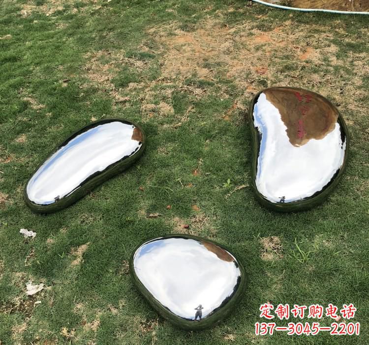 绵阳不锈钢鹅卵石雕塑精致与经典的完美结合