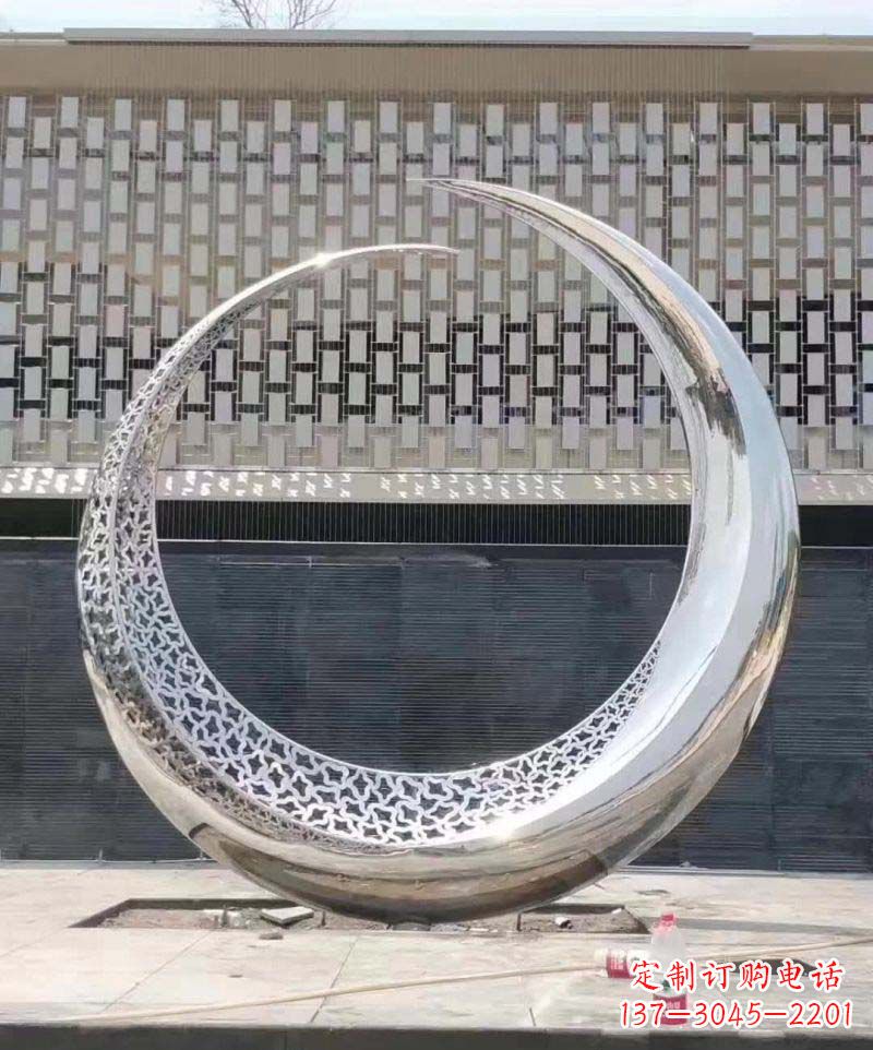 绵阳不锈钢抽象月亮雕塑1