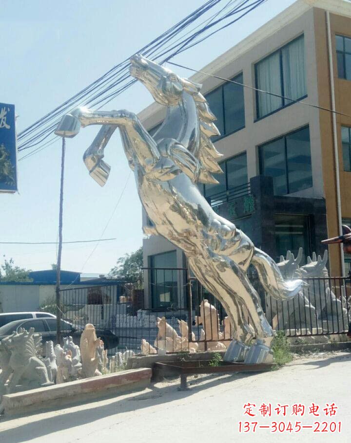 绵阳不锈钢大型马雕塑艺术与美的完美结合