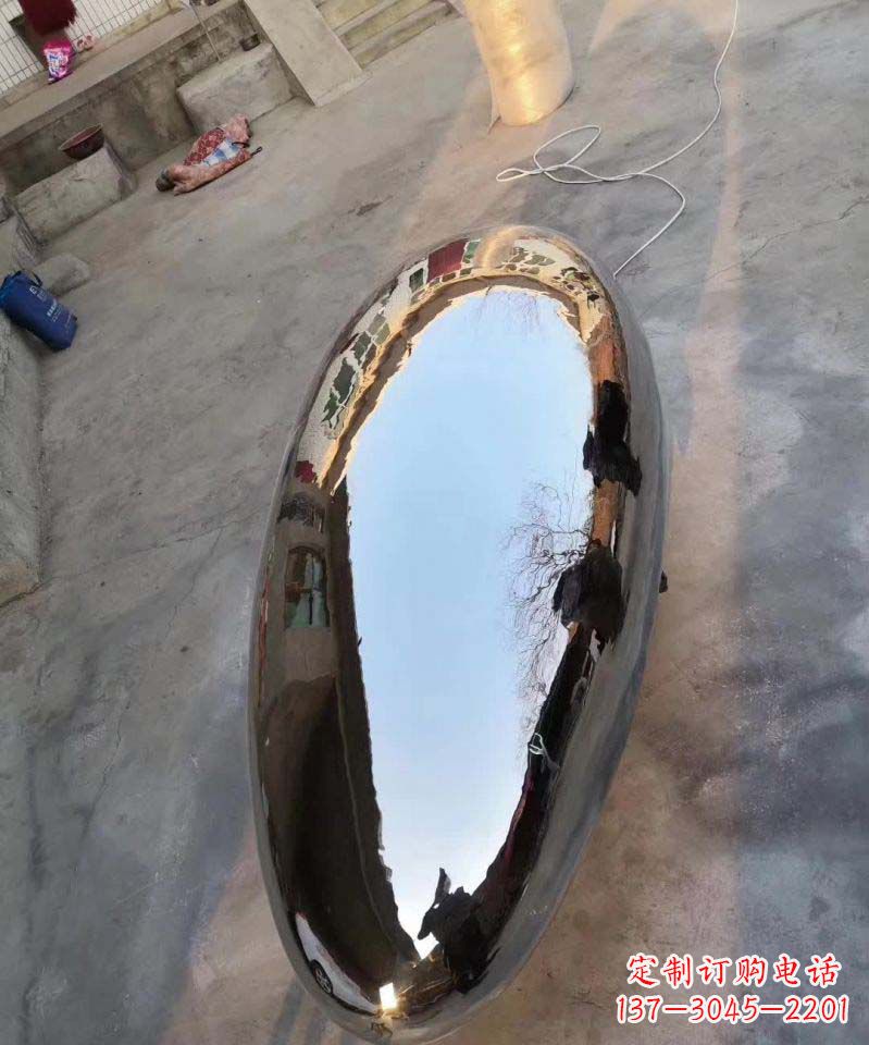 绵阳不锈钢水滴雕塑一种美观耐用的艺术品