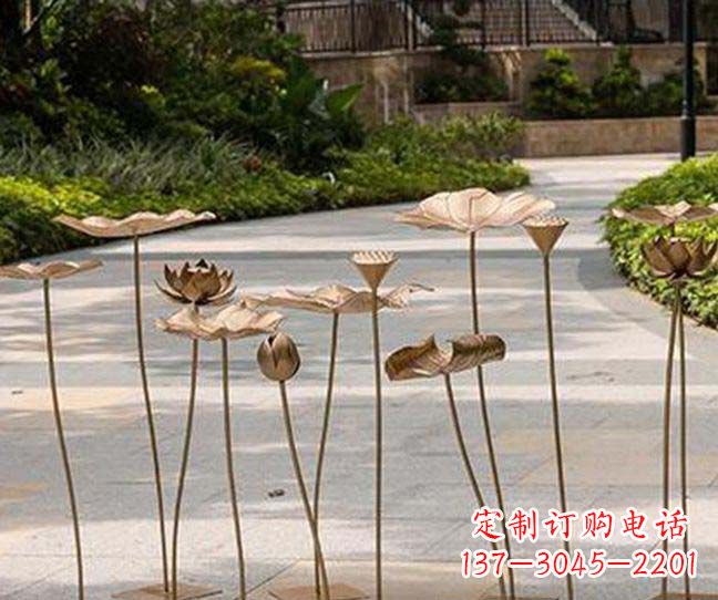 绵阳不锈钢锻造荷花装饰雕塑——精美绝伦