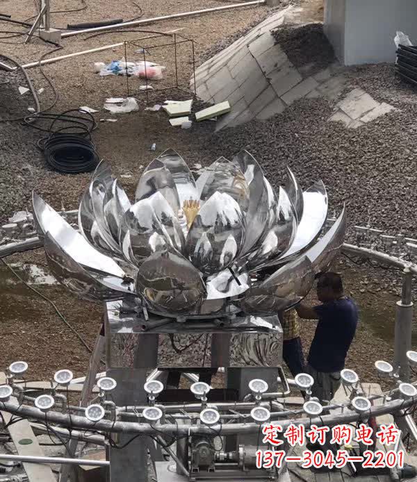 绵阳不锈钢荷花景观雕塑