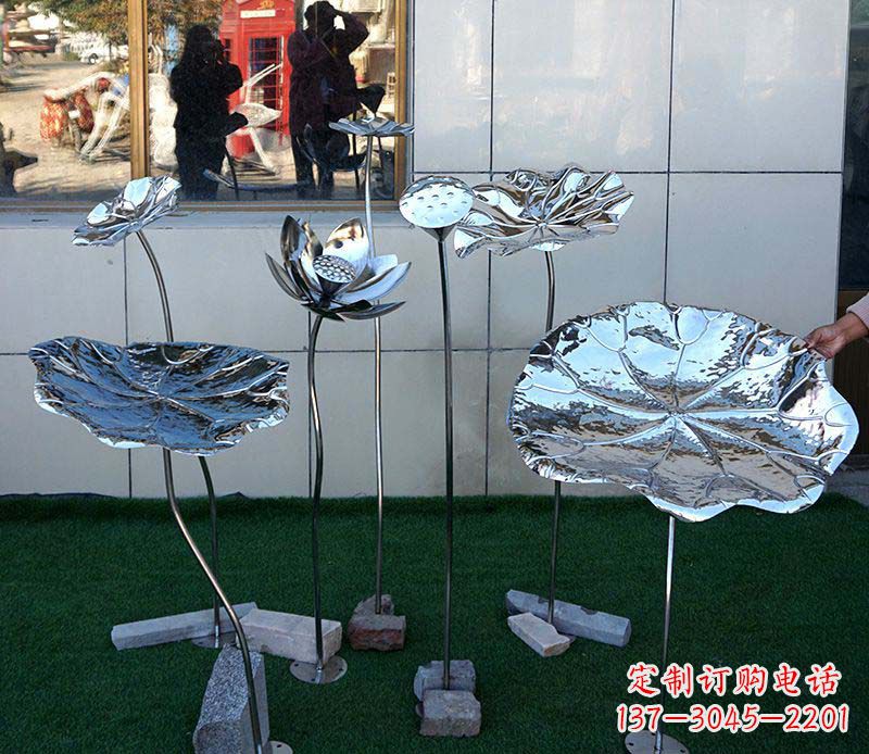 绵阳不锈钢雕刻荷花美化环境
