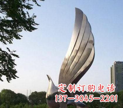 绵阳不锈钢鸽子雕塑美丽的象征