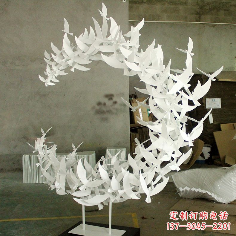 绵阳不锈钢鸽子翱翔的象征