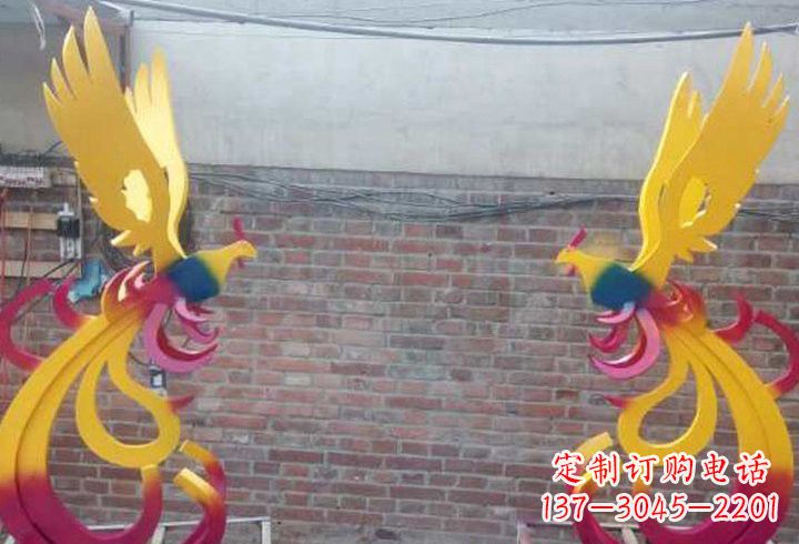 绵阳不锈钢公园彩色凤凰雕塑——艺术与自然的融合