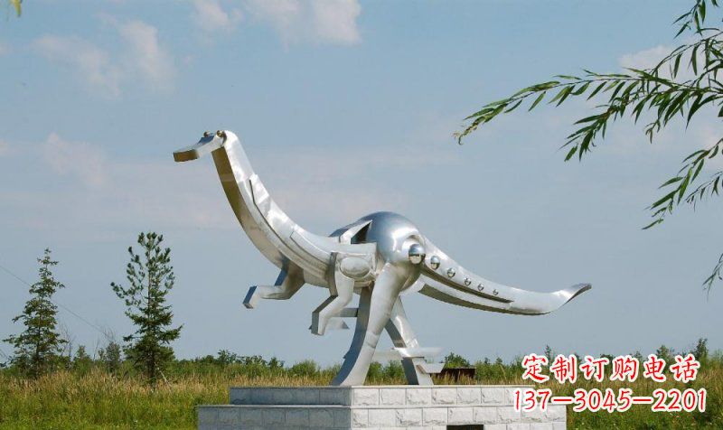 绵阳不锈钢鸭嘴龙雕塑艺术与自然完美结合