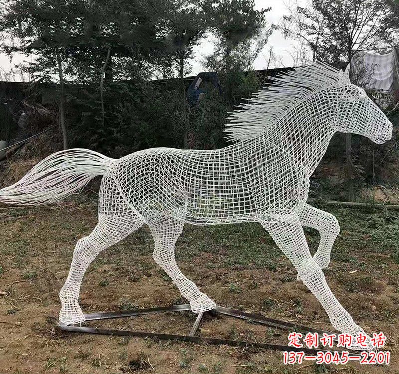 绵阳不锈钢公园镂空奔马雕塑——给城市带来动感