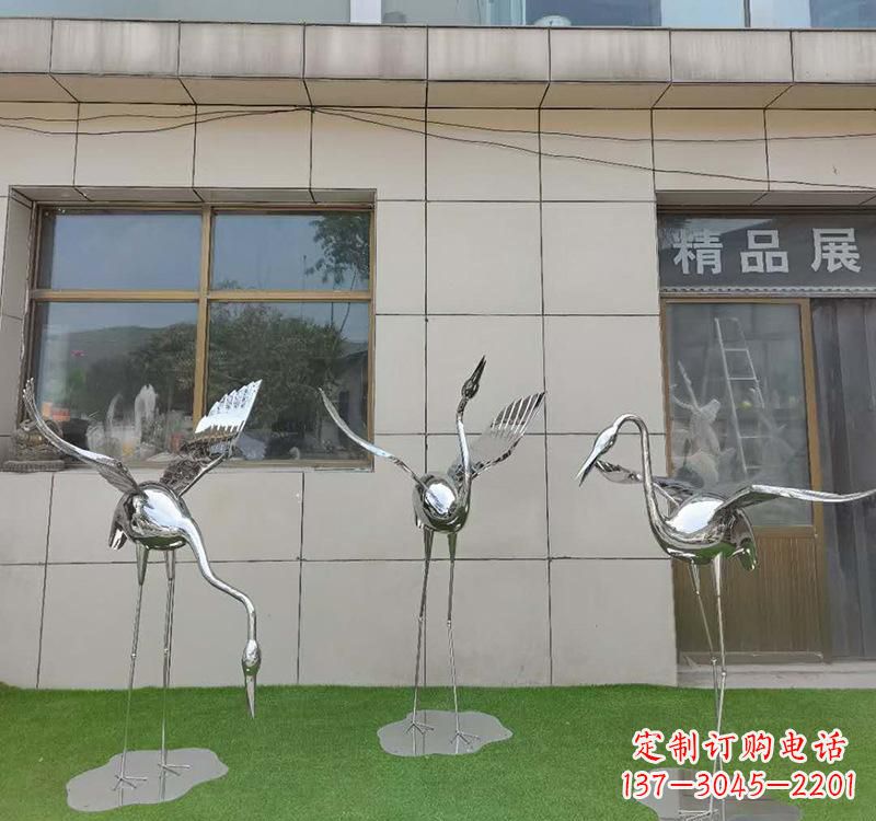 绵阳不锈钢公园仙鹤雕塑