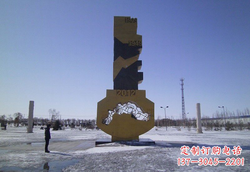 绵阳不锈钢钥匙雕塑精致且具有象征意义
