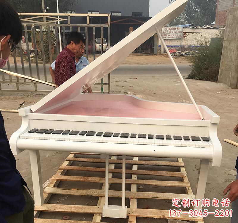 绵阳不锈钢钢琴雕塑融合音乐与艺术的完美结合