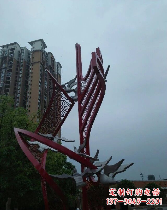 绵阳不锈钢祥云纹船帆雕塑