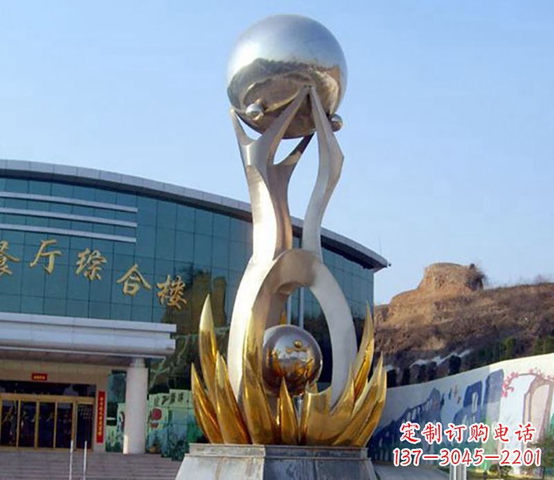 绵阳不锈钢荷叶托球雕塑艺术之美