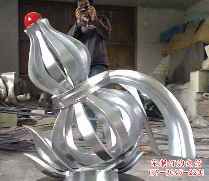 绵阳不锈钢葫芦雕塑艺术与科技的完美结合