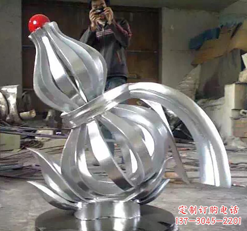 绵阳不锈钢葫芦雕塑精美而传统
