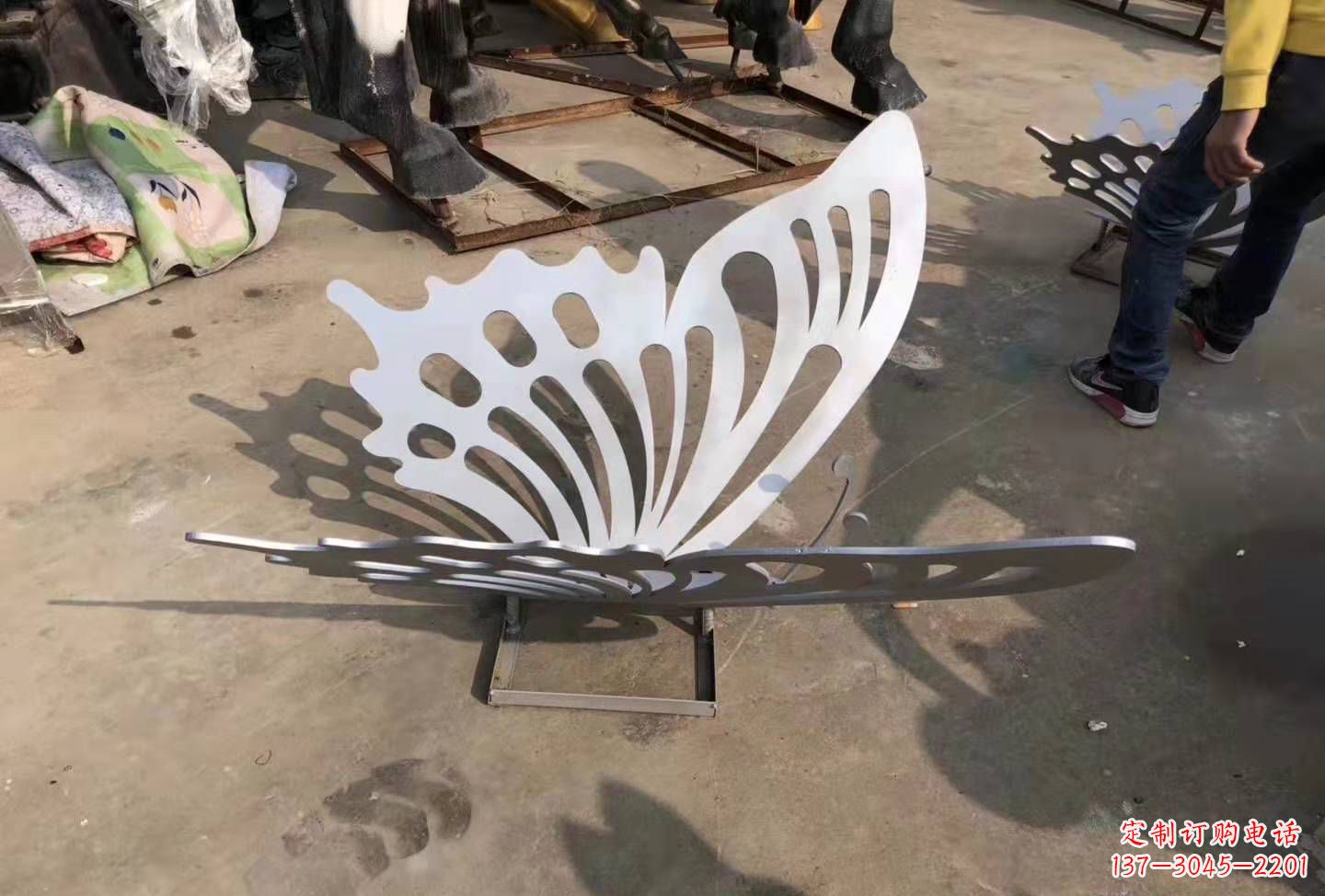 绵阳不锈钢蝴蝶雕塑装点园林公园的精美艺术品
