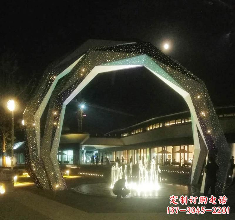 绵阳不锈钢户外拱门雕塑精美线条点缀美景