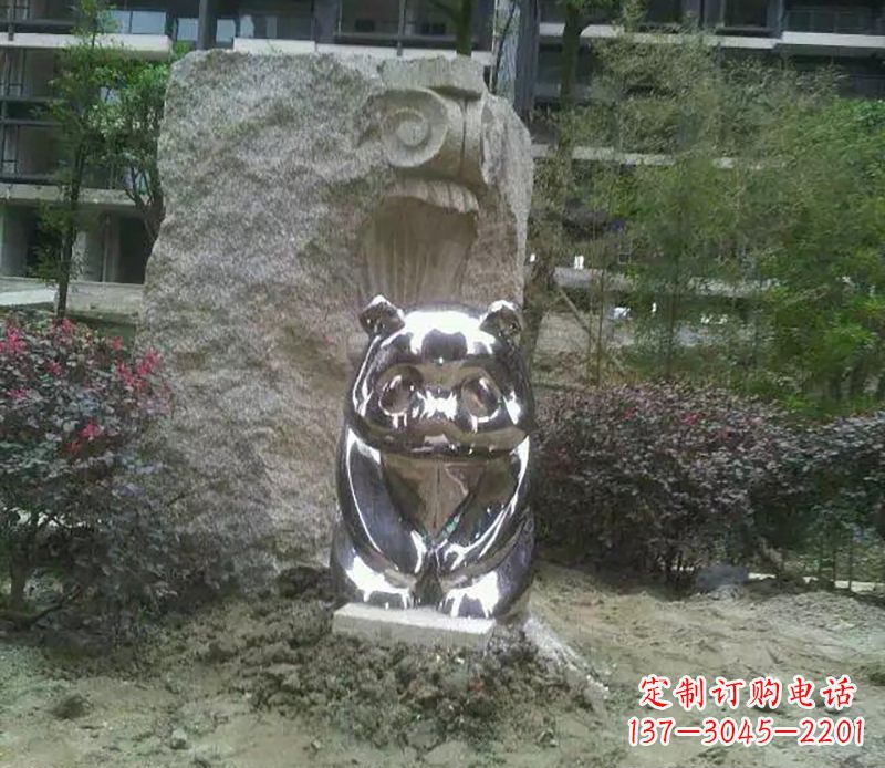 绵阳不锈钢熊猫雕塑它的美丽与魅力