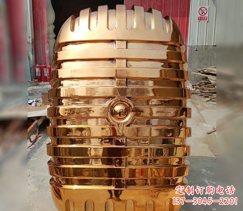 绵阳精美不锈钢话筒雕塑