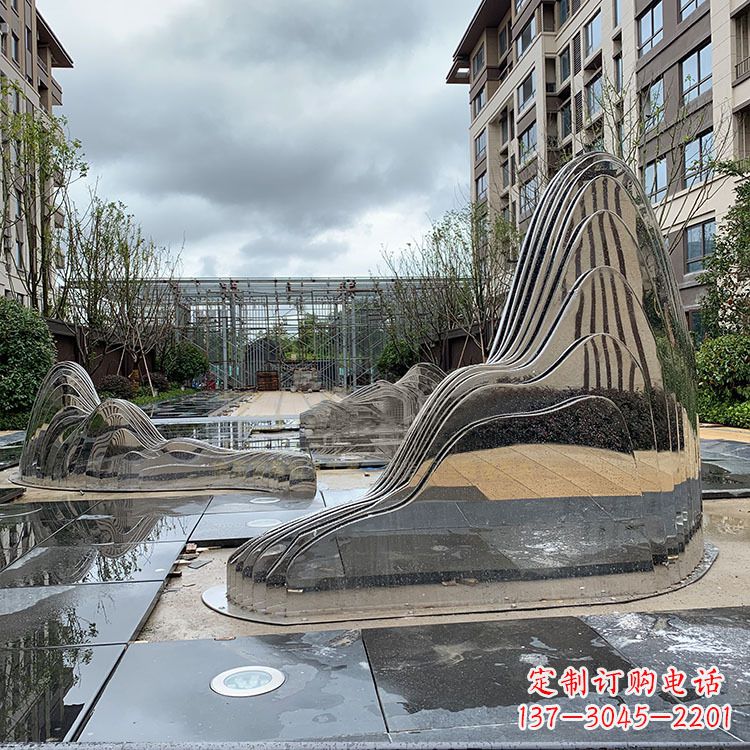绵阳不锈钢镜面假山雕塑给城市带来灵动之美